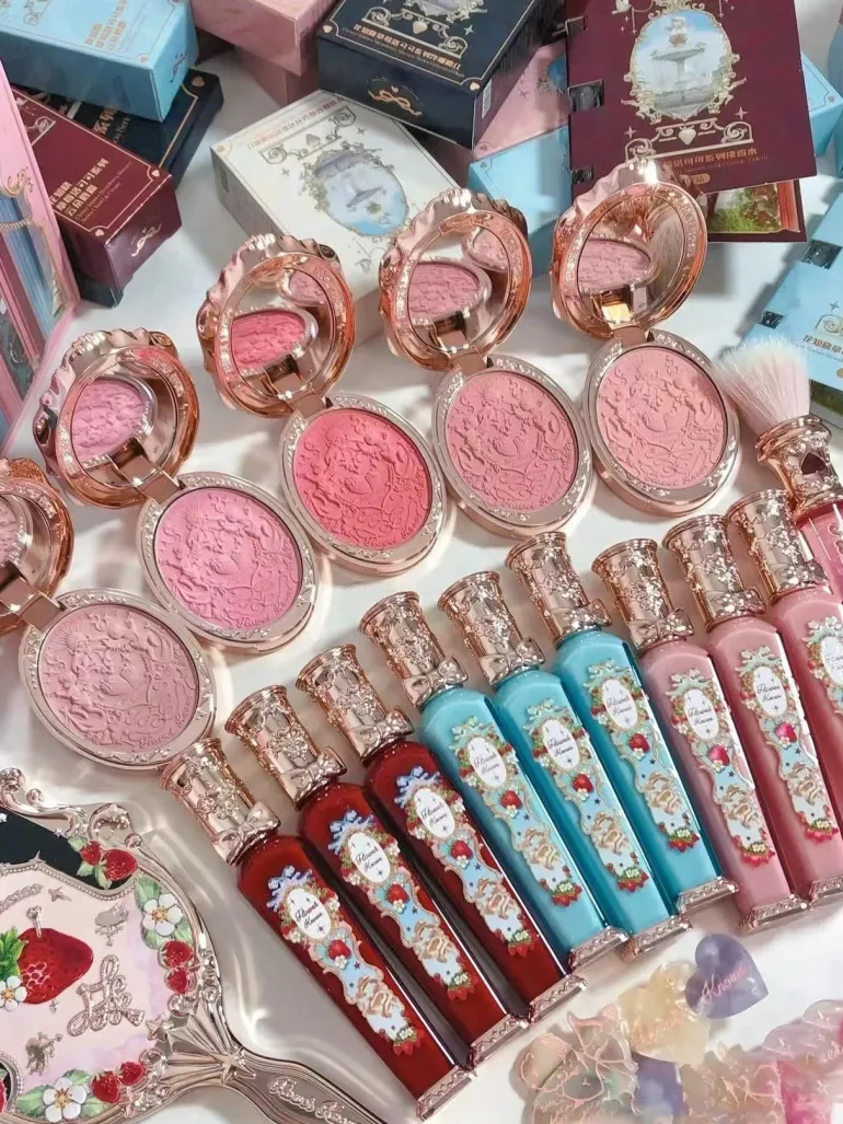 Angel Cameo Matte Blush