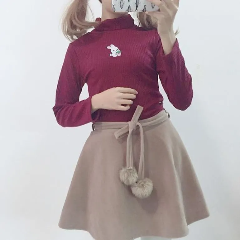 Baby Bun Turtleneck
