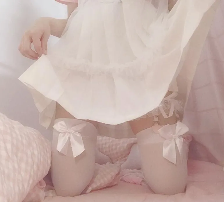 Babydoll Ruffle Garter Belt