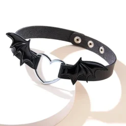 Bat Winged Collar