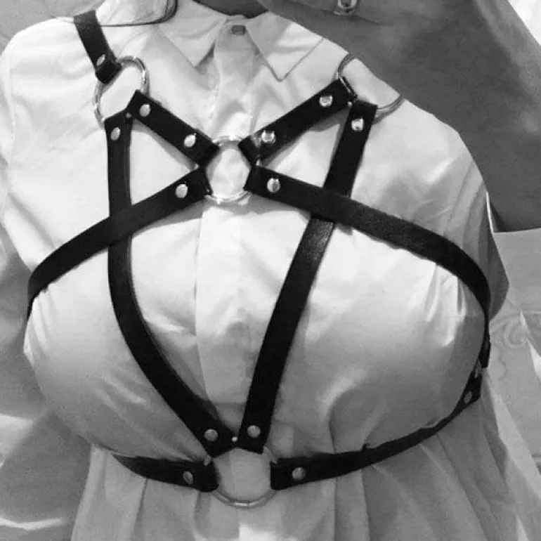 Belted Pentagram Harness