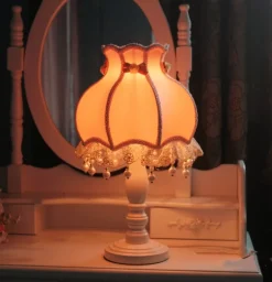 Cameo Princess Table Lamp
