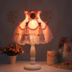 Cameo Princess Table Lamp