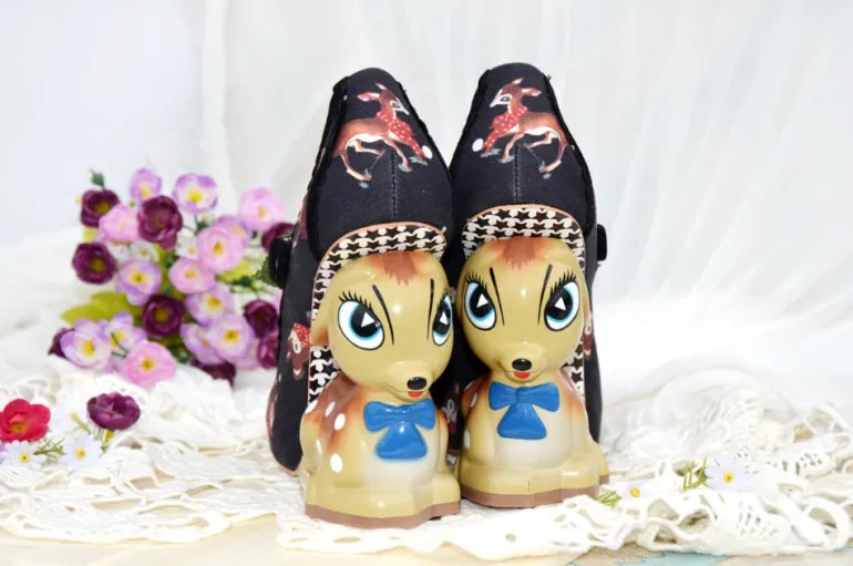 Cherry Deer Pumps
