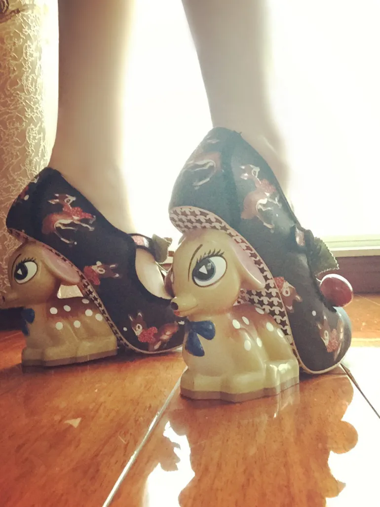 Cherry Deer Pumps