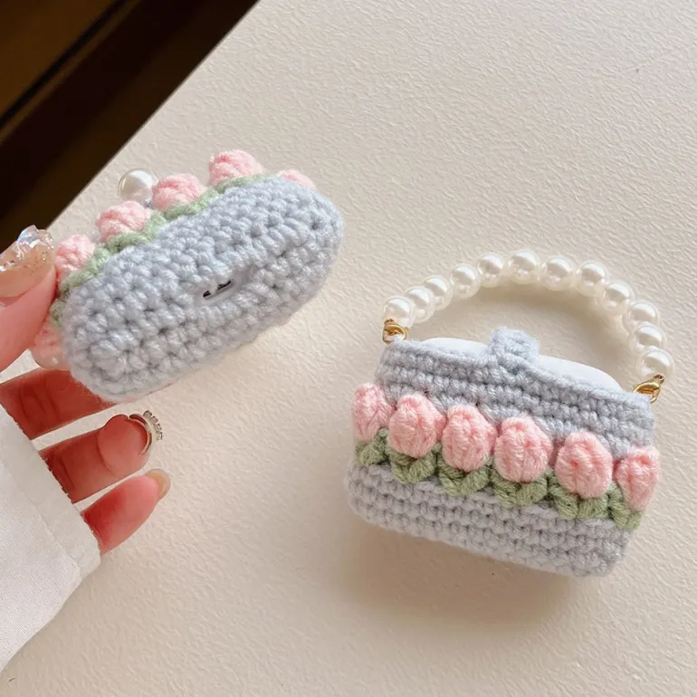 Crochet Tulip Airpods Case