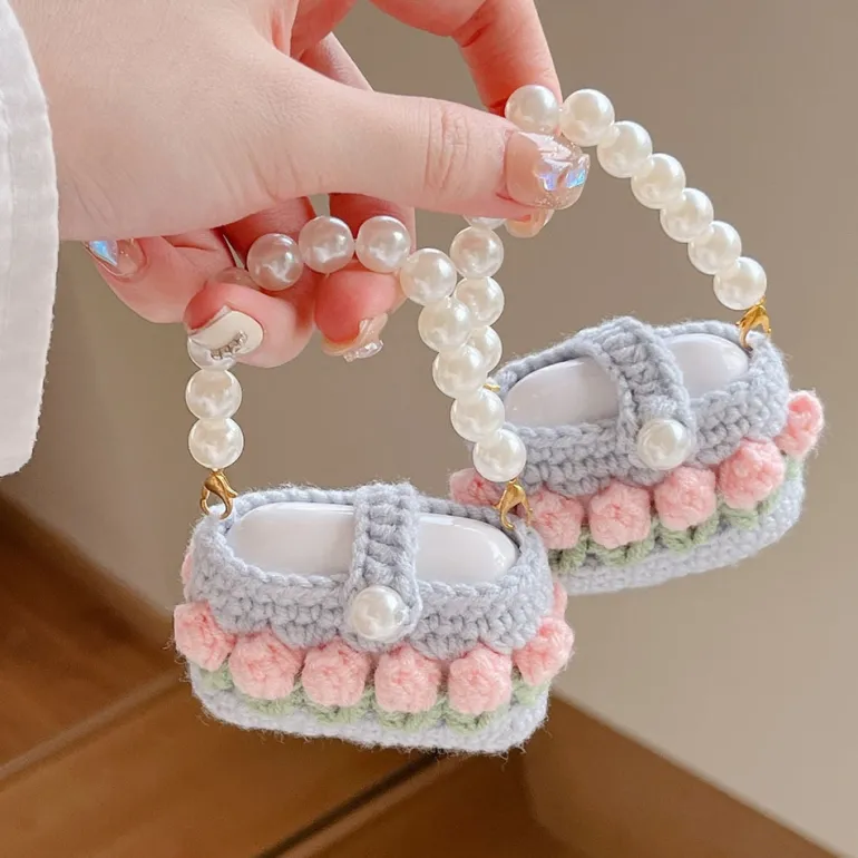 Crochet Tulip Airpods Case