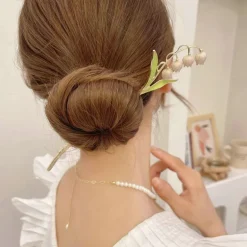 Dainty Floral Hair Claw Clip