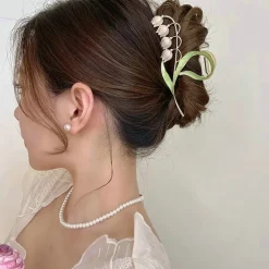 Dainty Floral Hair Claw Clip