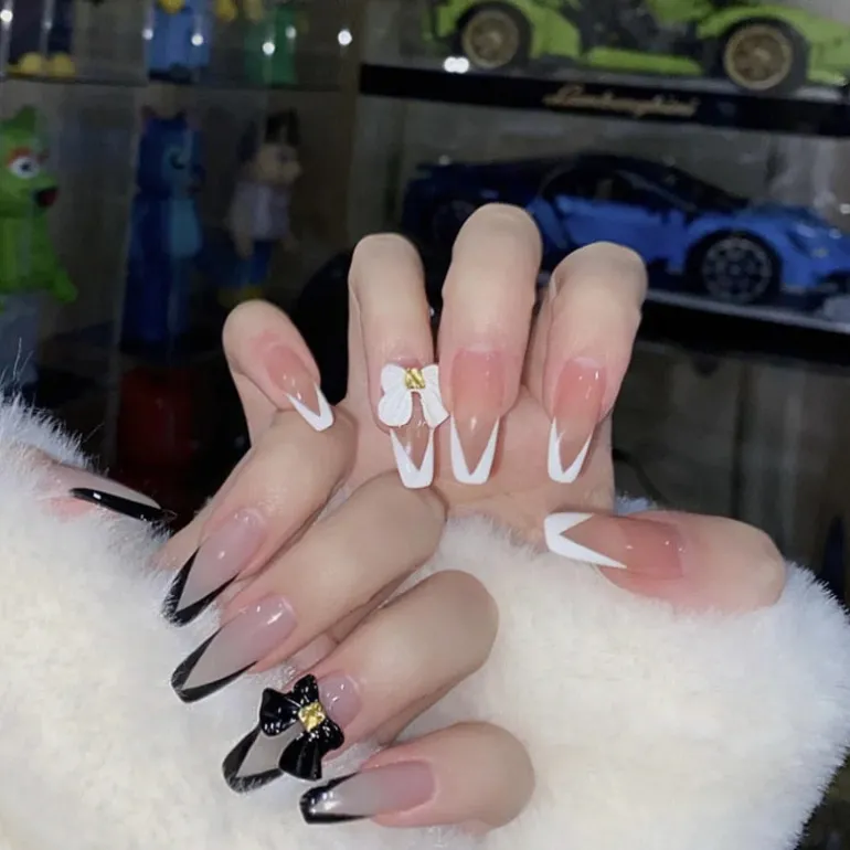 Dark Gothic Press On Nails