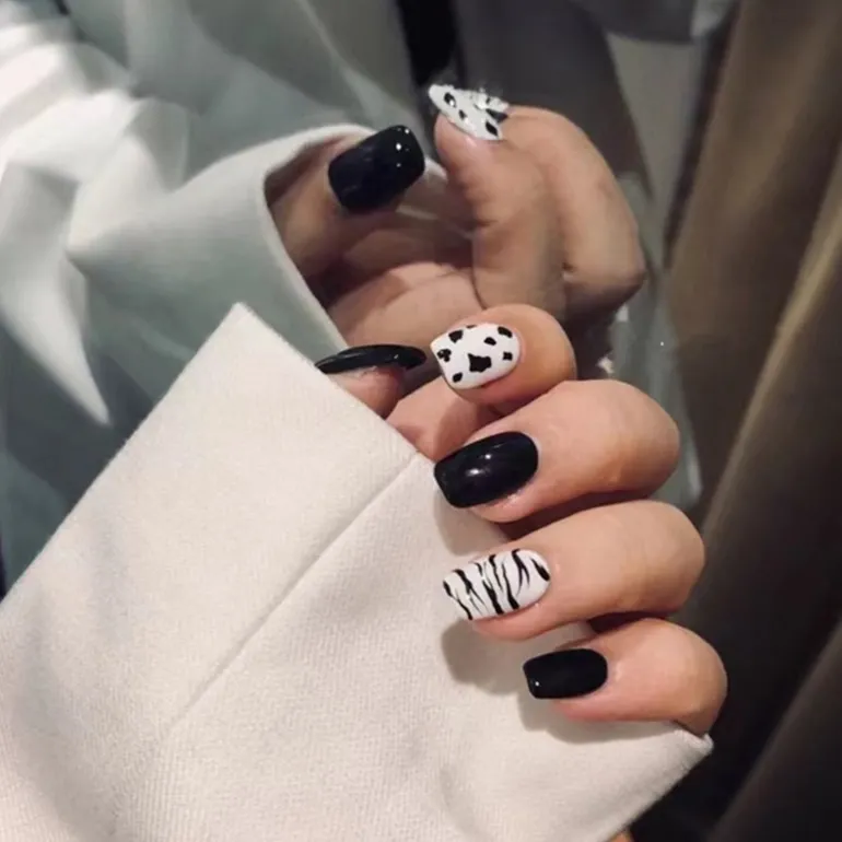 Dark Gothic Press On Nails