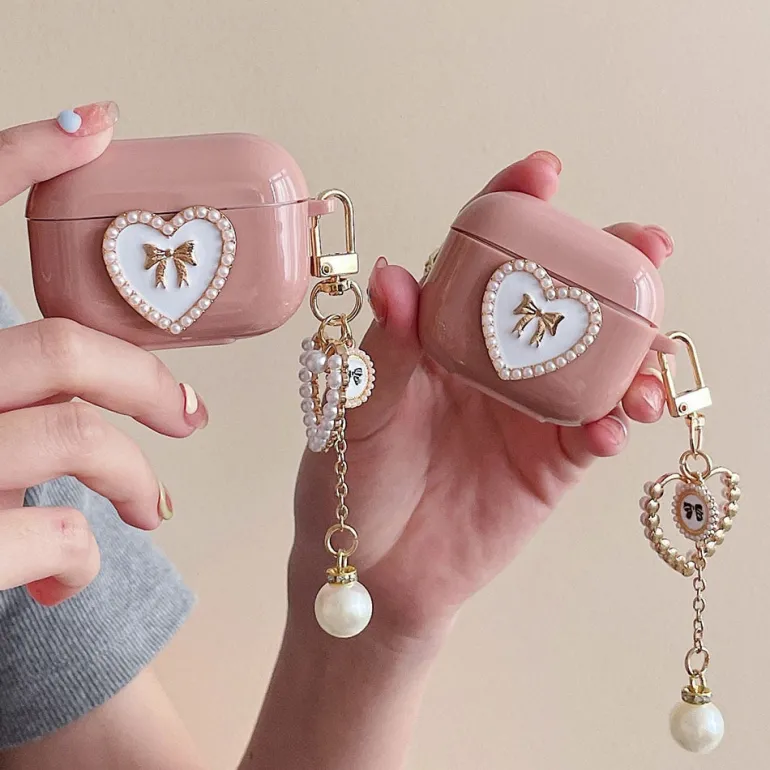 Dolly Heart Airpods Case