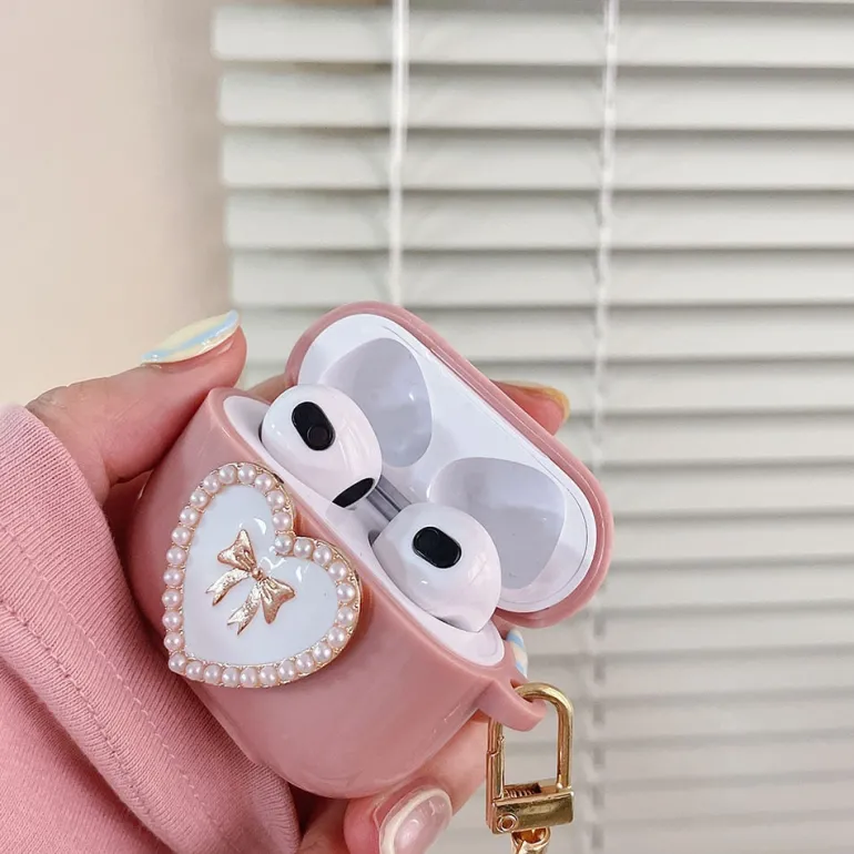 Dolly Heart Airpods Case