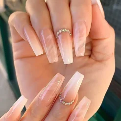 Dolly Press On Nails
