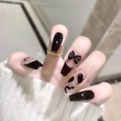 Dolly Press On Nails