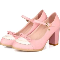 Elegant Lace Pumps