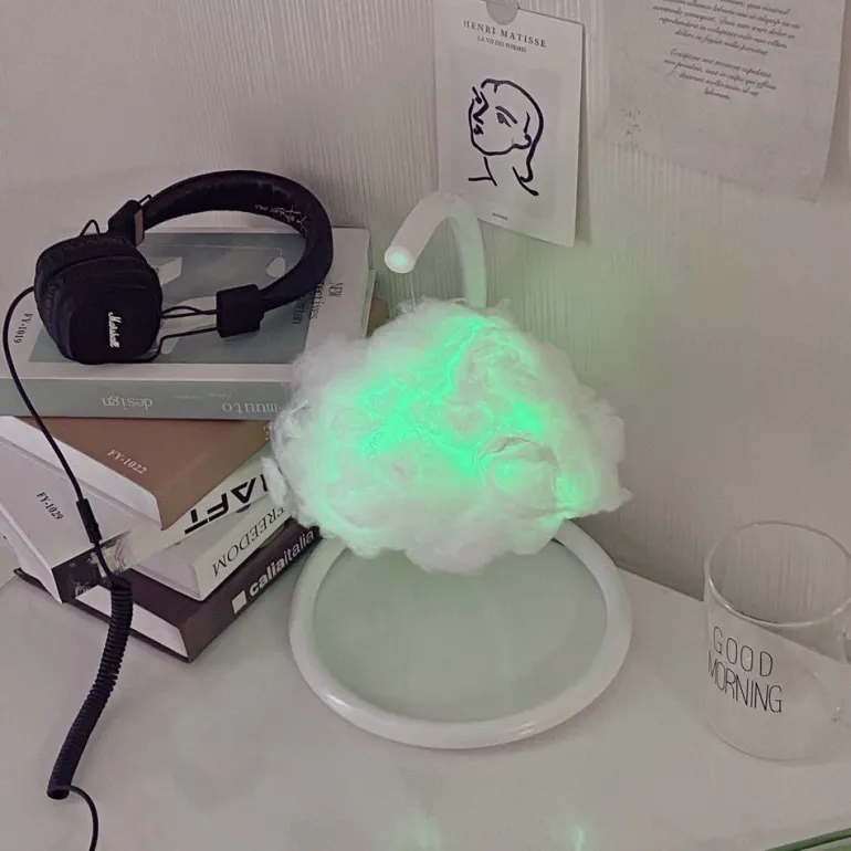 Floating Cloud Desk Lamp