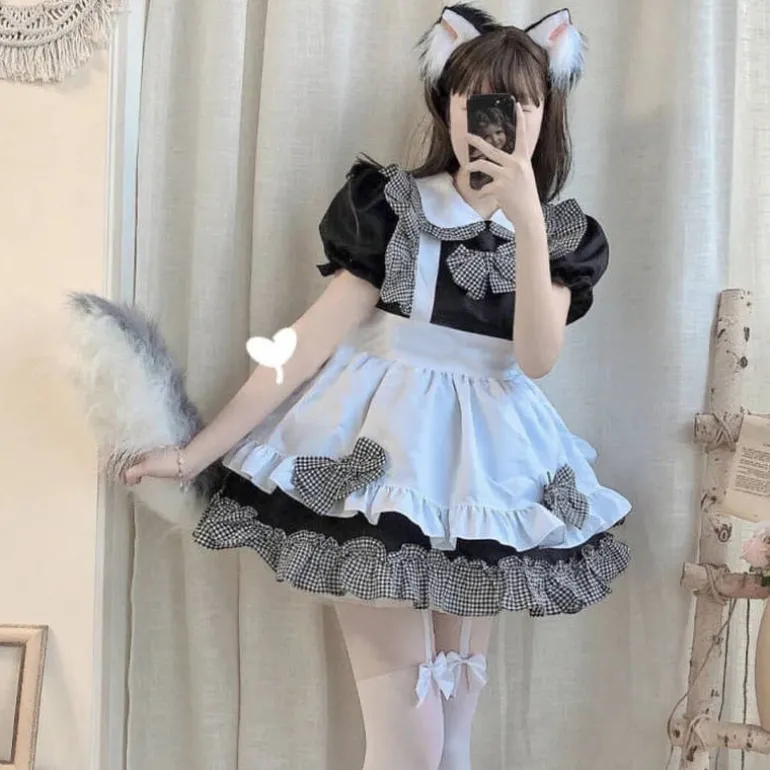 French Maid Cosplay