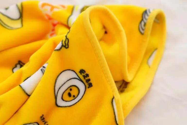 Happy Egg Blanket