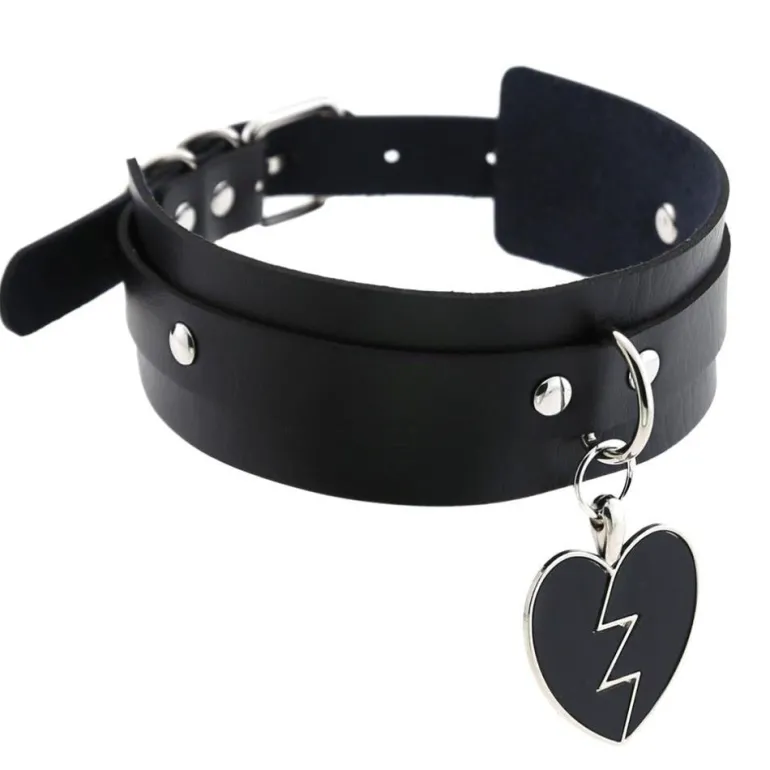 Heart Breaker Collar