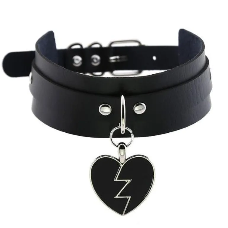 Heart Breaker Collar