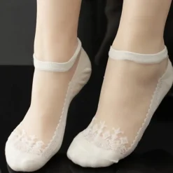Invisible Lace Socks