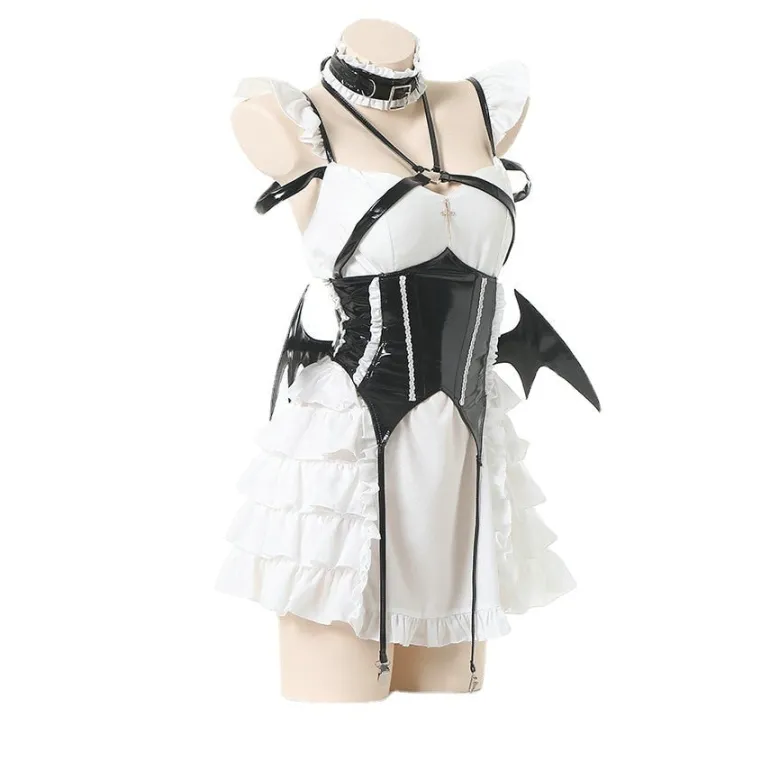 Kawaii Bat Maid Cosplay