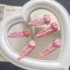 Kawaii Strawberry Clippies