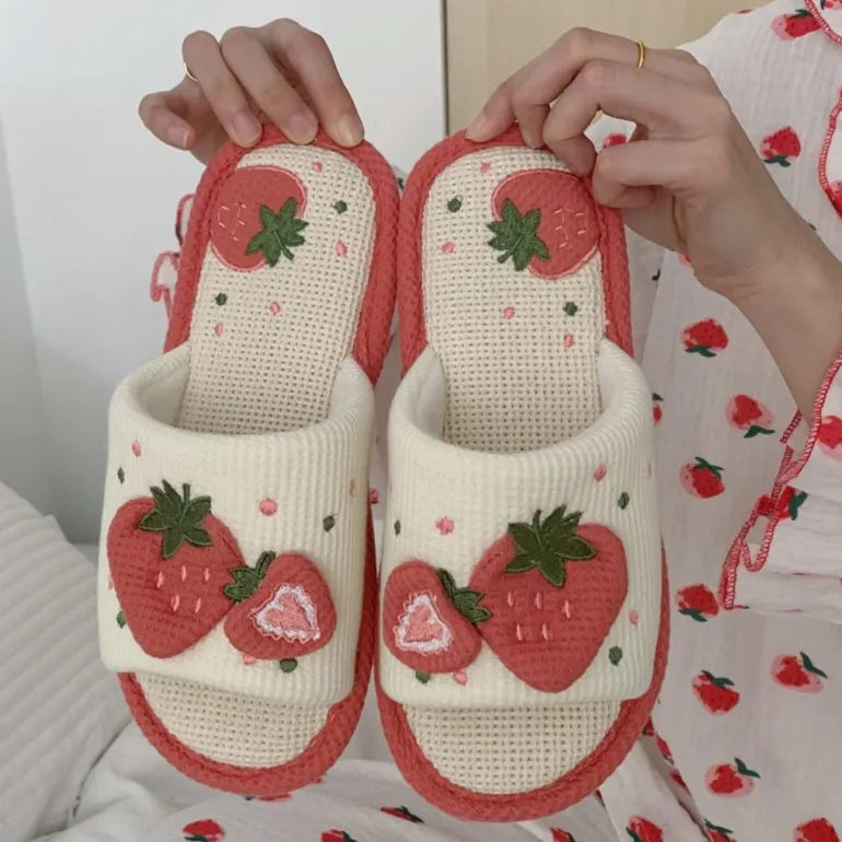 Knit Strawberry Slides