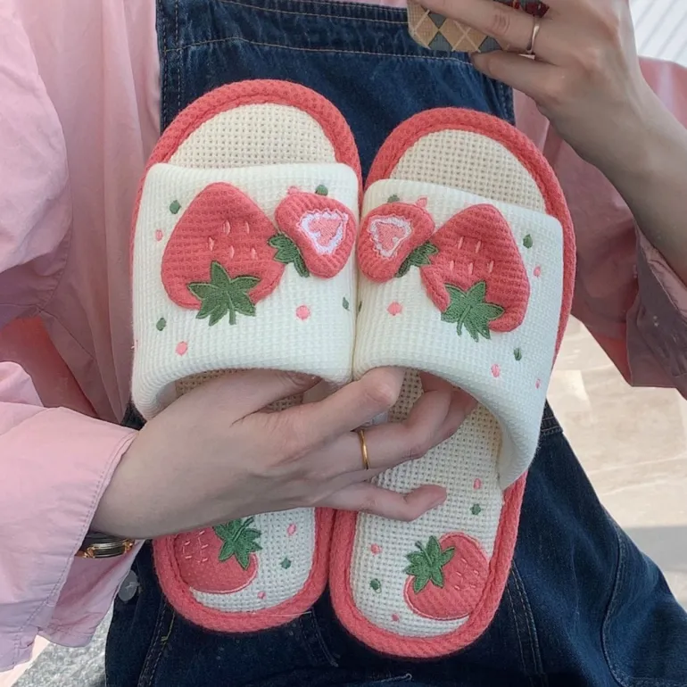 Knit Strawberry Slides