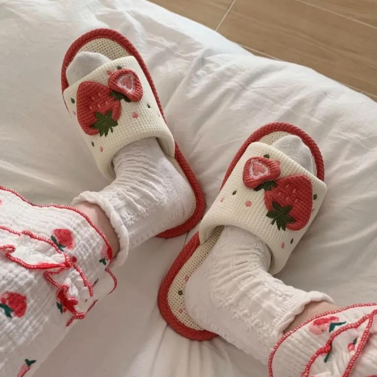 Knit Strawberry Slides