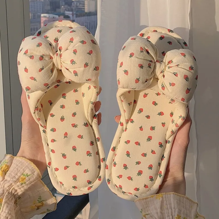 Knit Strawberry Slides