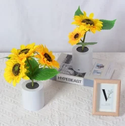 Light-Up Sunflower Desk Lamp