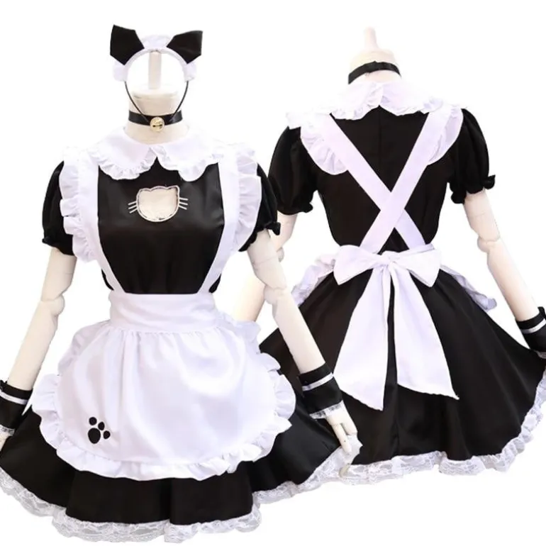 Neko Maid Cafe Cosplay
