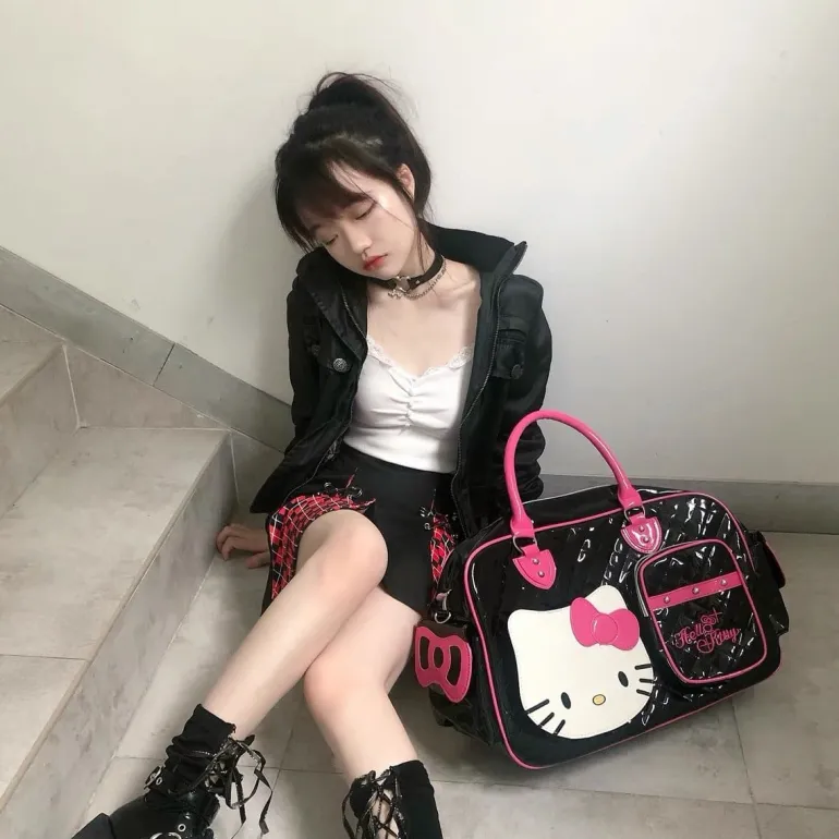 Oversized Kitten Duffle Bag