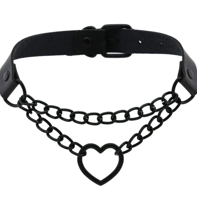 Pastel Goth Heart Choker
