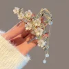 Pearl Floral Hair Claw Clip