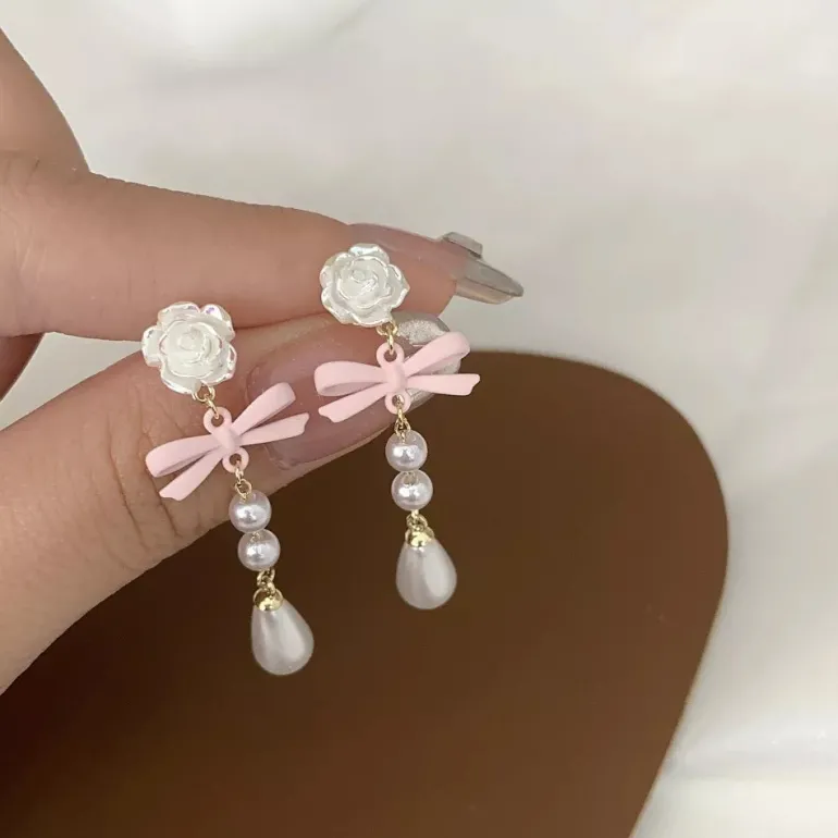 Pearls & Ribbons Earrings