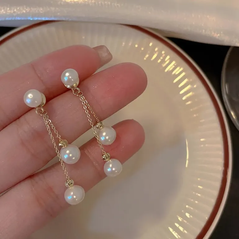 Pearls & Ribbons Earrings