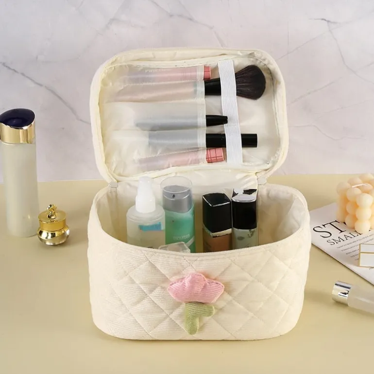 Plush Tulip Make-Up Case