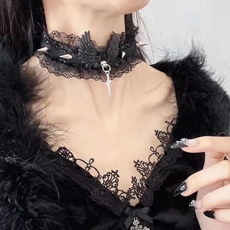 Praise The Angels Choker