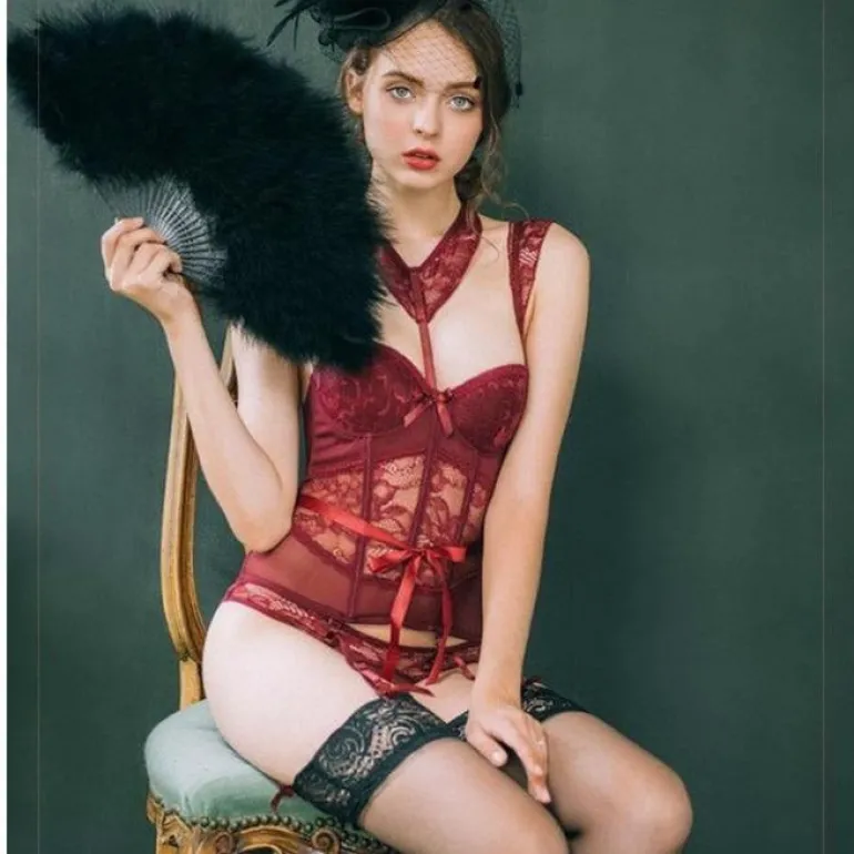 Regal Lingerie Set