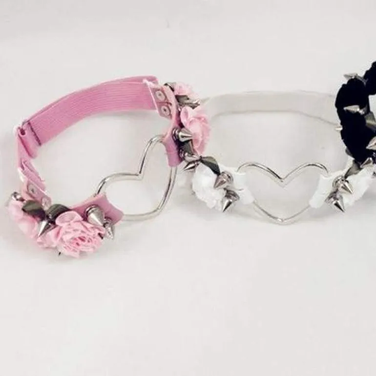 Rose Heart Garter