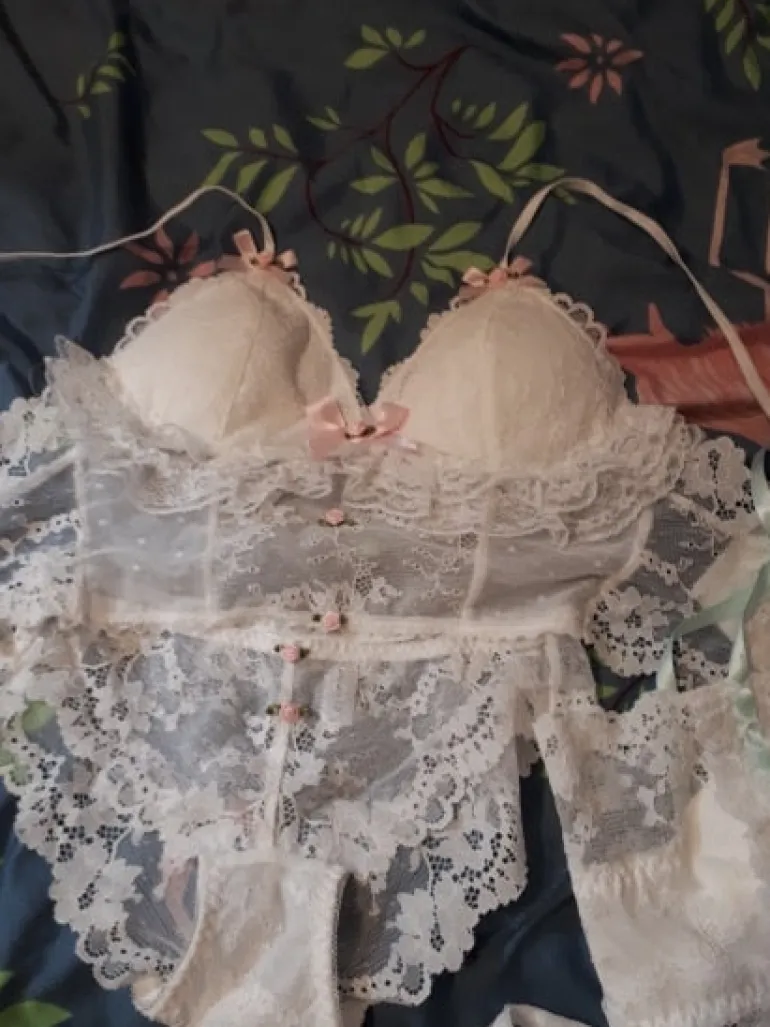 Rosebud Nymphette Crop Top