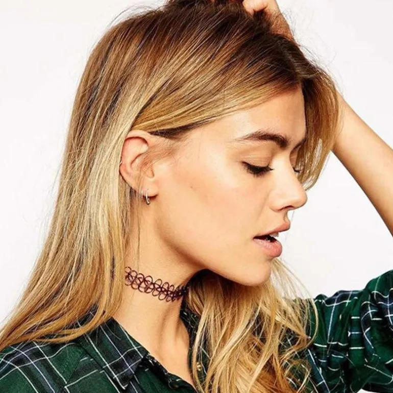 90s Choker
