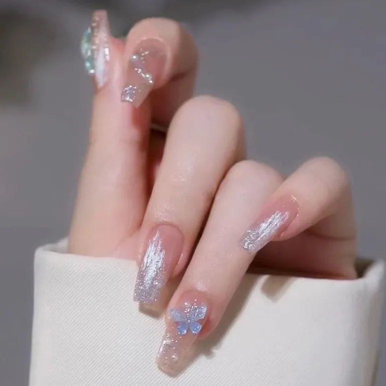 Short Angelic Press On Nails
