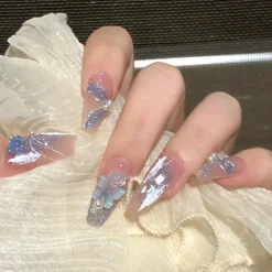 Short Angelic Press On Nails