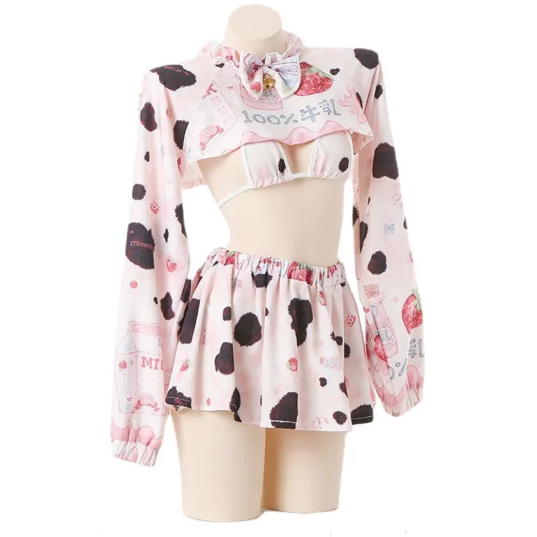 Strawberry Cow Cosplay