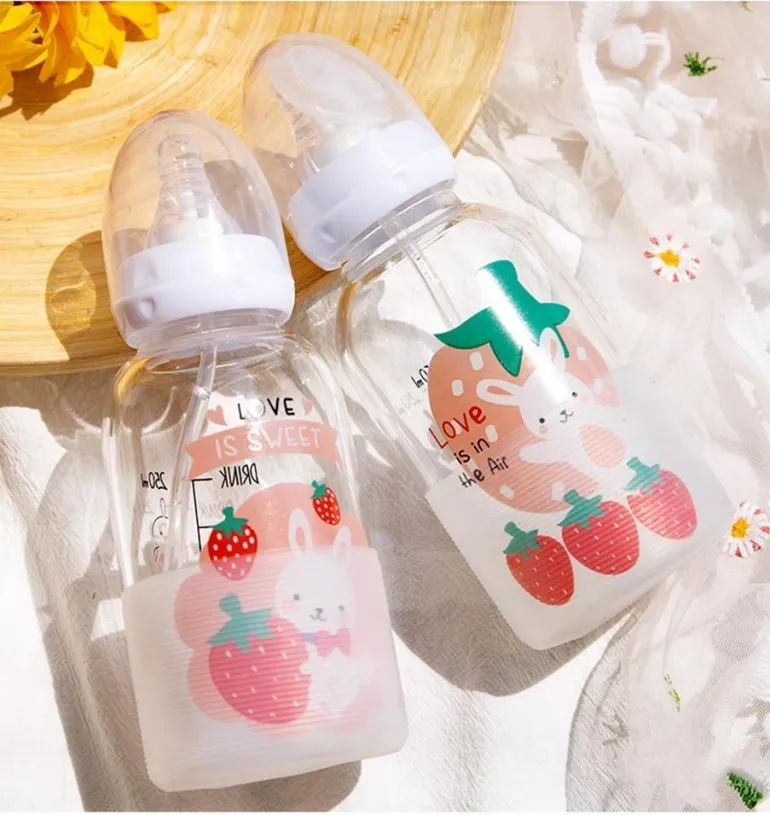 Strawbunny Bottle