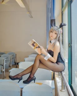 Suited Up Bunny Outfit (Mai Sakurajima)